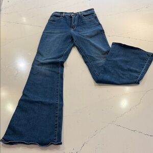 Abercrombie & Fitch The Flare Ultra High Rise Jeans Long